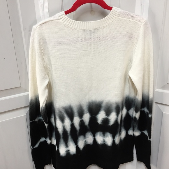 Simply Vera Tie Dye Pullover Long Sleeve Sweater - Picture 15 of 16
